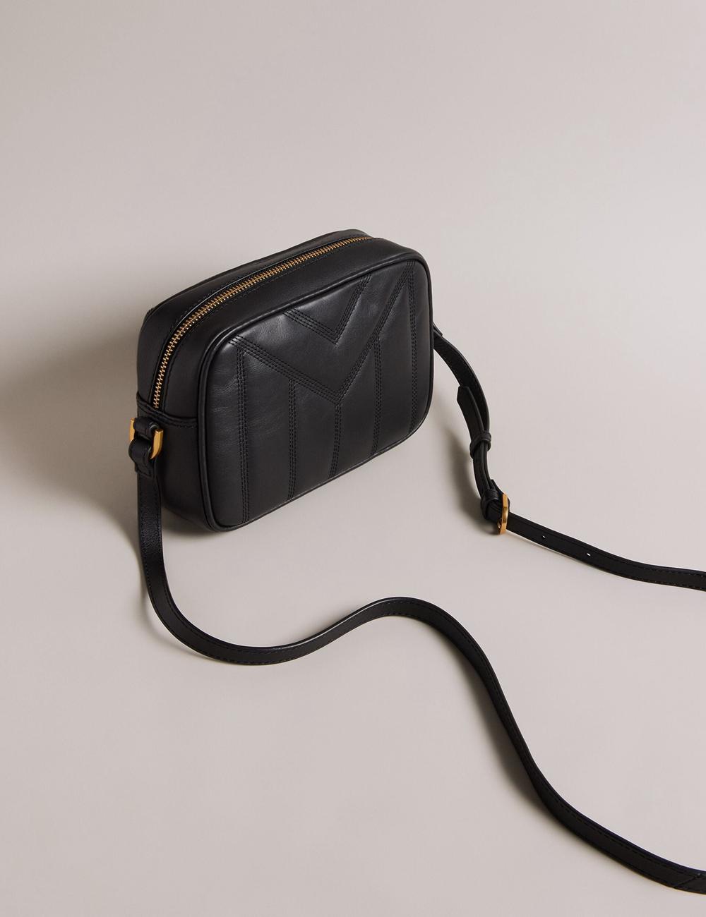 Ted Baker AYALILY - Quilted Leather Camera With Front Pocket Schultertasche Damen Schwarz | XPOTC-2394