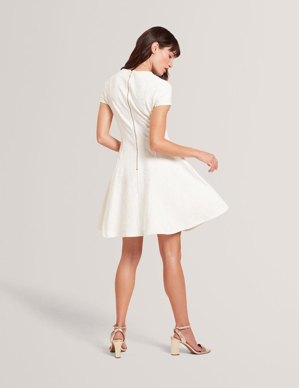 Ted Baker CLODAA - Embroidered Short Sleeve Skater Minikleid Damen Ivory | ZJCKR-8506