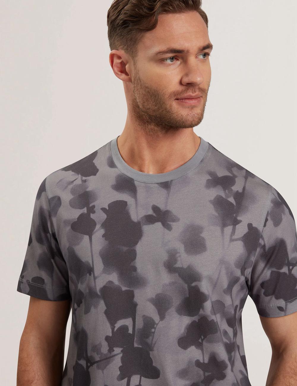 Ted Baker DENNISS - Monochrome Floral Print Cotton T-shirts Herren Grau | QUFNY-1879