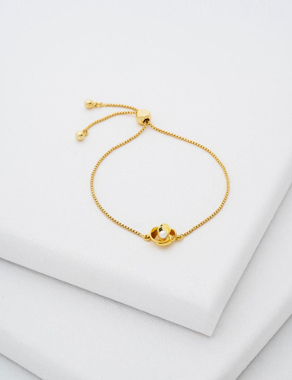 Ted Baker FLORIE - Pearl Flower Adjustable Chain Armbänder Damen Gold | EGNBZ-2309