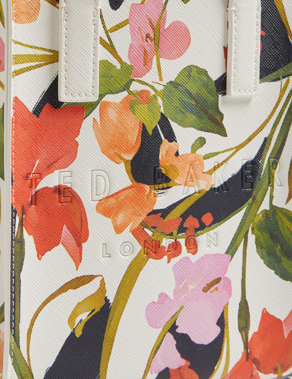 Ted Baker FLOWEIA - Floral Faux Leather Mini Tragetaschen Damen Weiß | EHTNF-1254