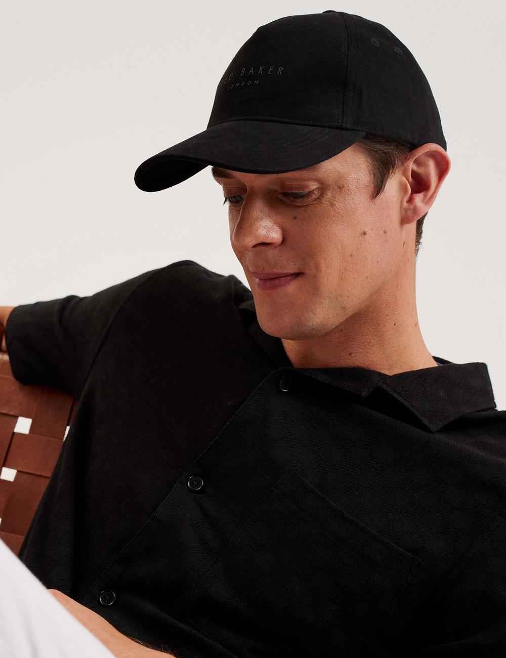 Ted Baker FREDDS – Branded Baseball Kappe Herren Schwarz | CWNDU-3802