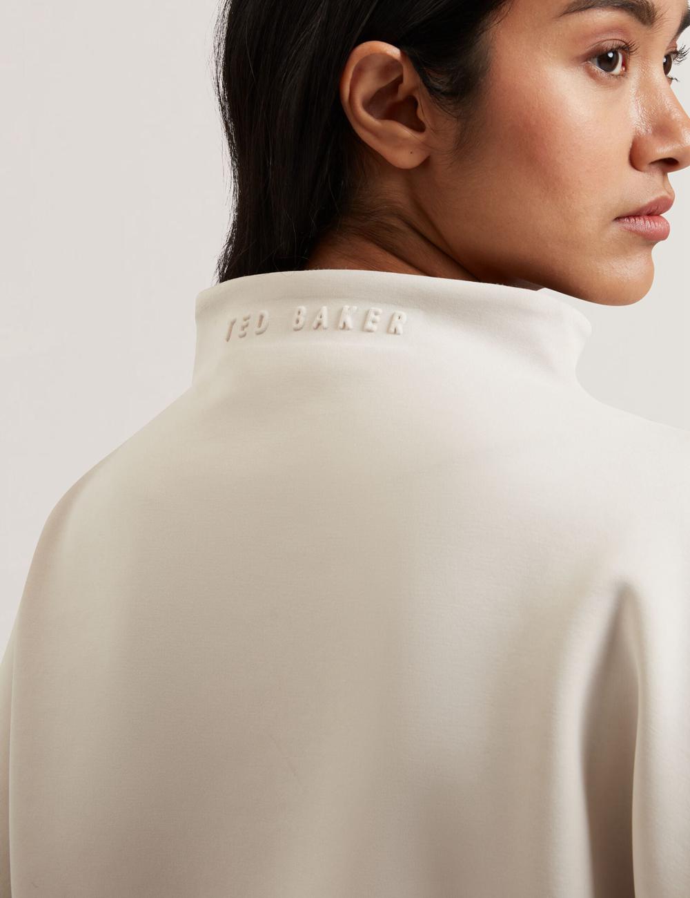 Ted Baker HALIYY - Funnel Neck Boxy Short Sleeve Sweatshirts Damen Ivory | ZSFAN-4850
