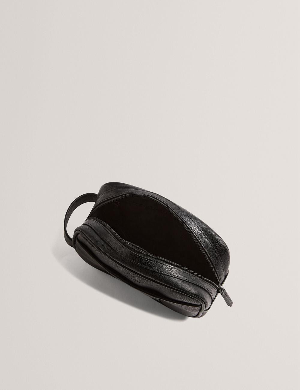 Ted Baker KEILAB - Faux Leather Striped Panel Kulturbeutel Herren Schwarz | BLPAH-4081