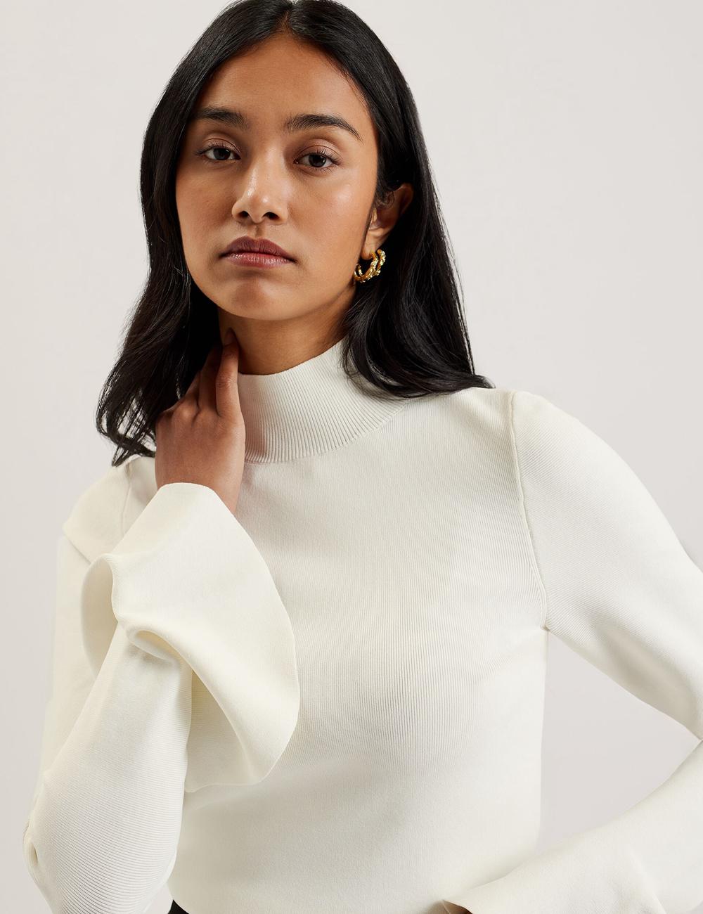 Ted Baker LAYNHA - Flared Sleeve High Neck Knitted Top Pullover Damen Ivory | FTHLK-8415