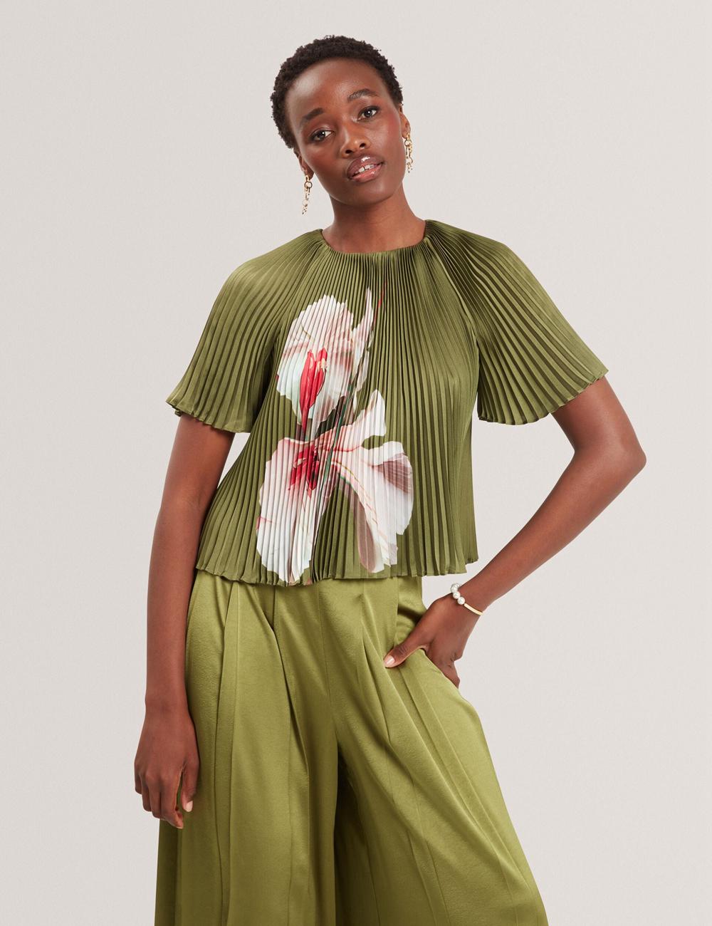 Ted Baker LIONAA - Floral Graphic Pleated Satin Short Sleeve Bluse Damen Grün | AMPFY-3582