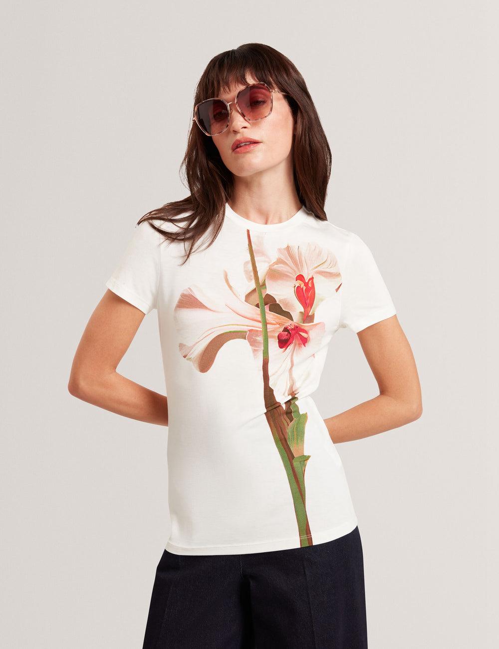 Ted Baker MEELIEE - Floral Graphic Fitted Crew Neck T-shirts Damen Rosa | CEBHU-4632