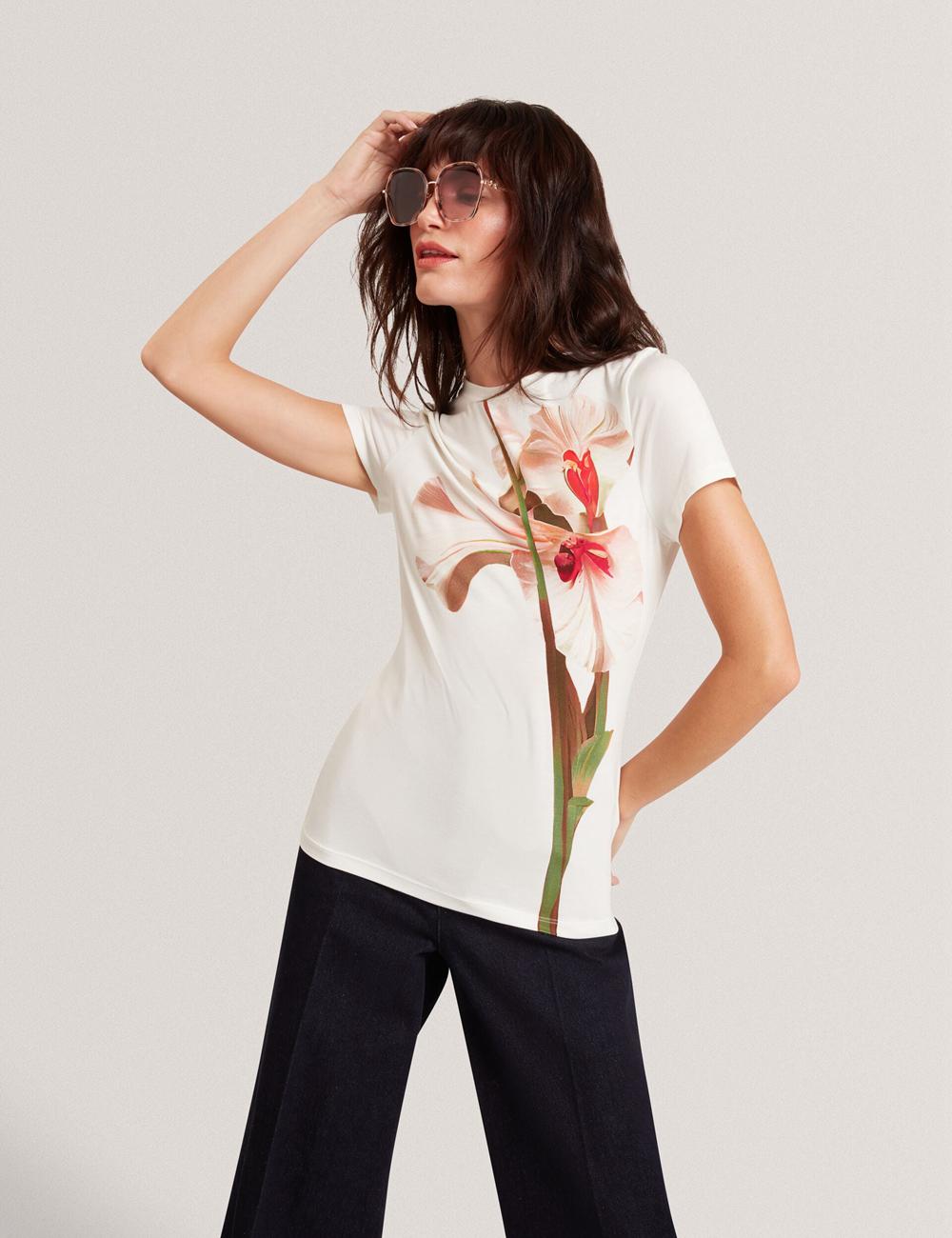 Ted Baker MEELIEE - Floral Graphic Fitted Crew Neck T-shirts Damen Rosa | CEBHU-4632