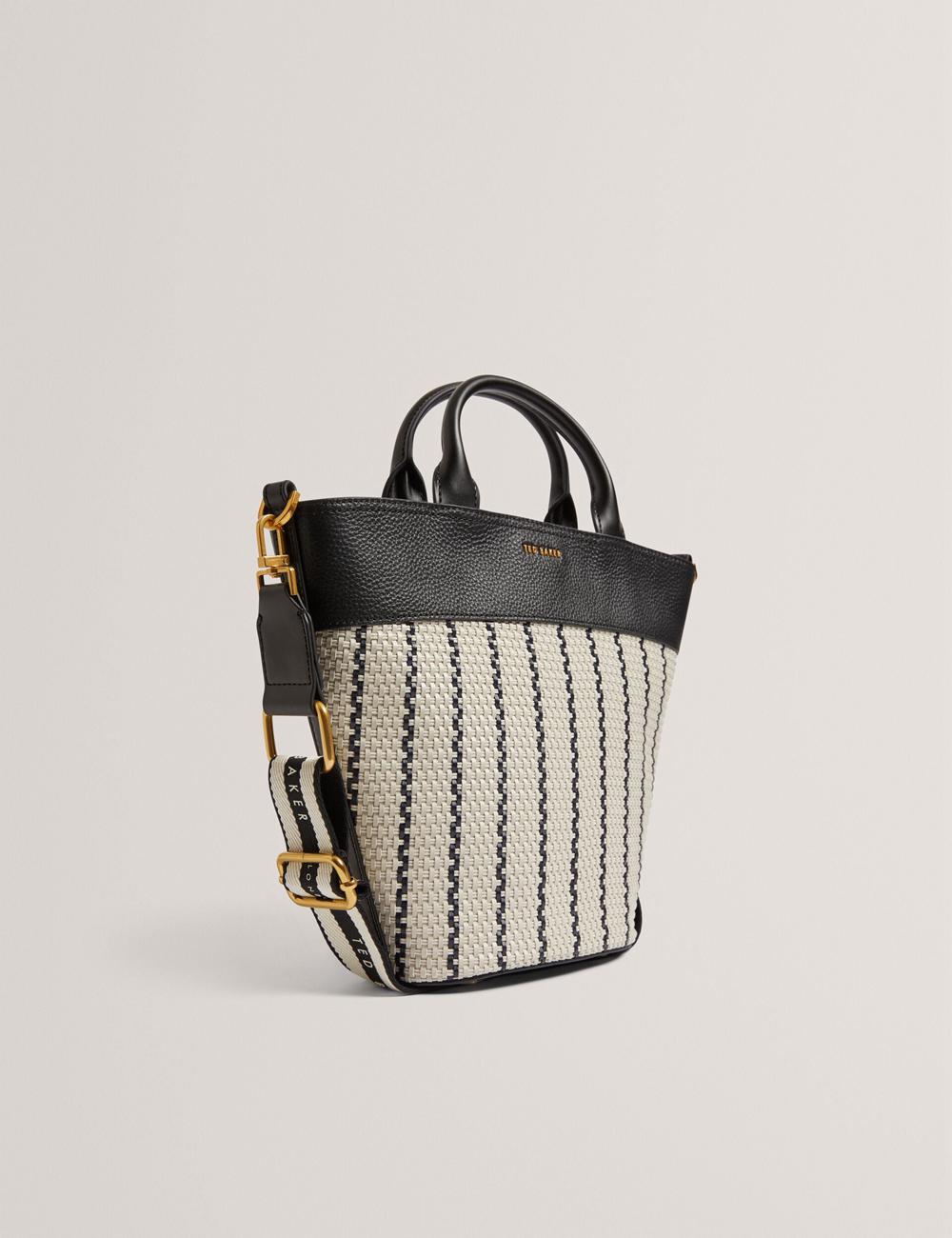 Ted Baker RIVERI - Woven Leather Trim Bucket With Webbing Strap Tragetaschen Damen Navy | LYKIS-1974