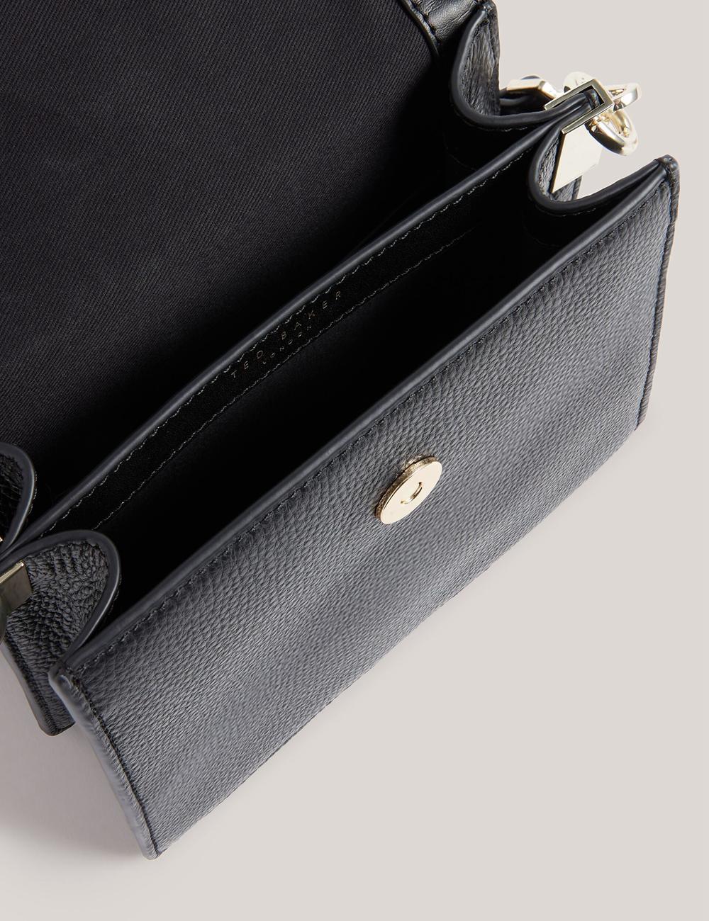 Ted Baker ROSELII - Small Top Handle Bar Detail Leather Umhängetasche Damen Schwarz | VEQFX-9674